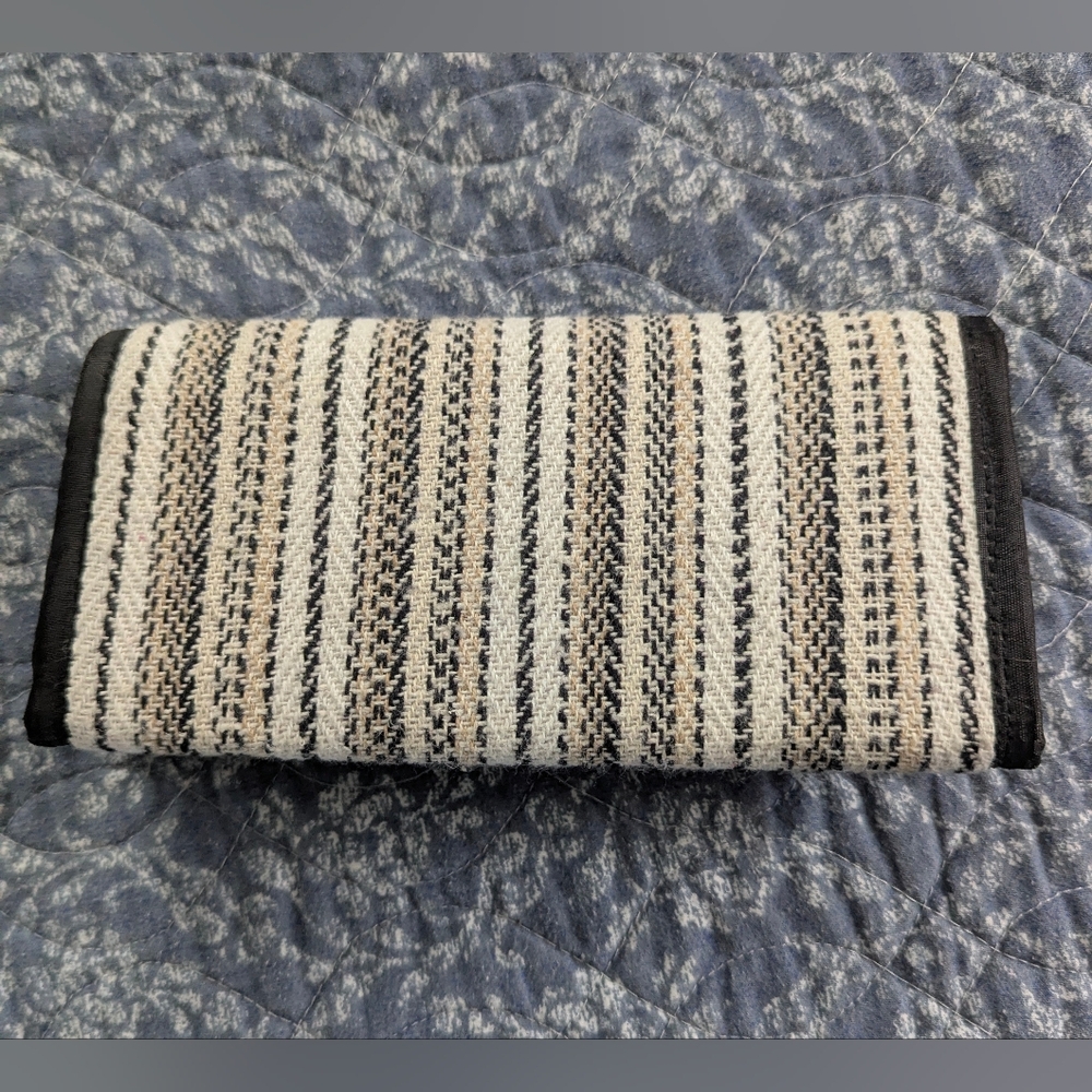 The Collection Royal Wallet - Picture 7 of 10